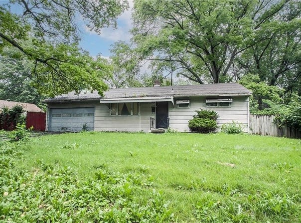 7303 Ditzler Avenue, Raytown, MO 64133