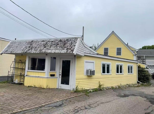 517 Main St, Barnstable, MA 02601