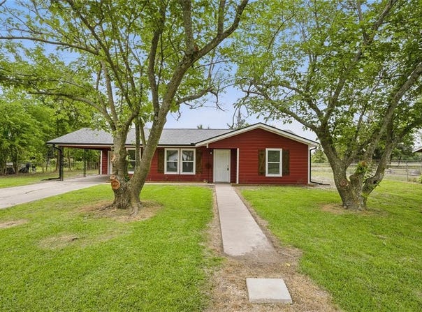 1021 Travis Circle, Cooper, TX 75432