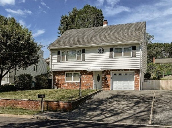41 Brookdale Rd, Wayne Twp., NJ 07470-5154