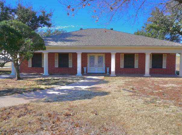 4501 NORTHWEST FREEWAY, Wichita Falls, TX 76306
