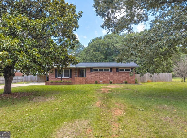 72 Cade, Hartwell, GA 30643