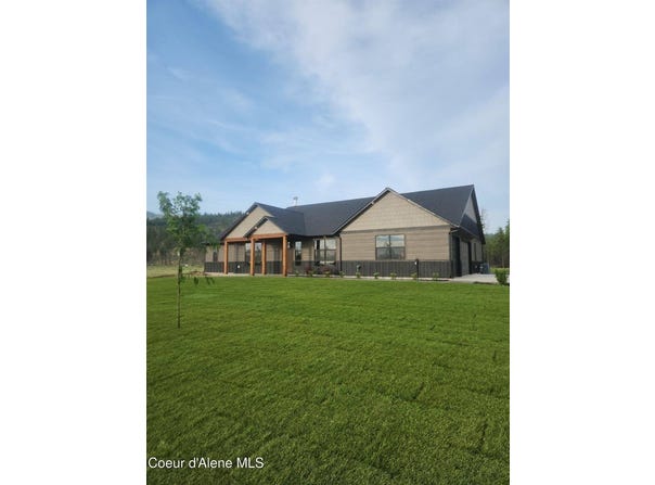 969 Flying Geese Way, Blanchard, ID 83804