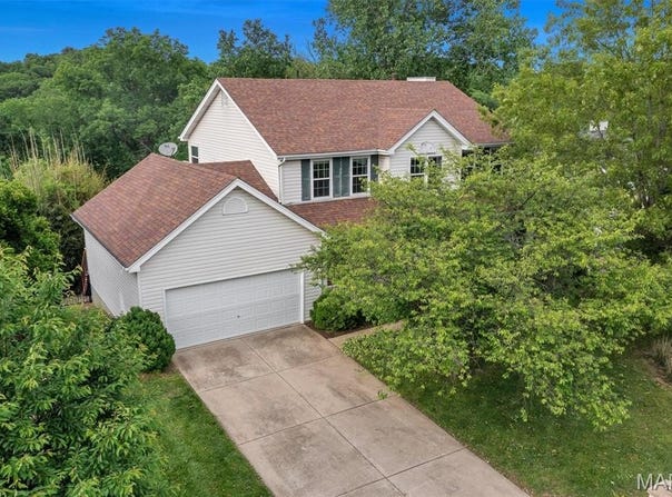3912 Jacobs Landing, St Charles, MO 63304