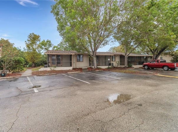 5214 Treetops, NAPLES, FL 34113