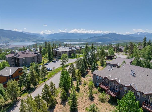 26 SPYGLASS LANE, Silverthorne, CO 80498