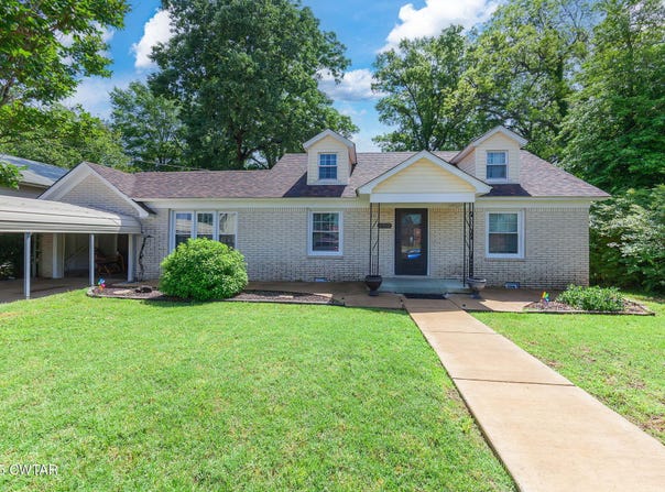 200 N 18th Avenue, Humboldt, TN 38343