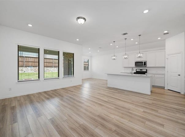 1812 Lockhart Drive, Forney, TX 75126