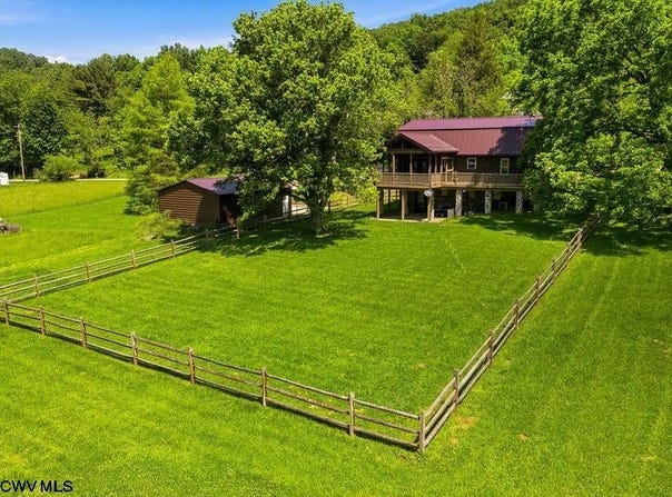 6002 Greenbrier Road, Salem, WV 26426
