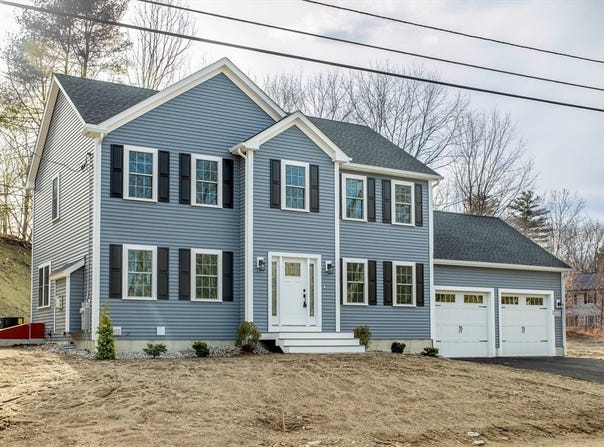 56 Catacunemaug, Shirley, MA 01464