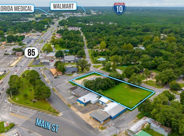 200 W Cane Avenue, Crestview, FL 32536