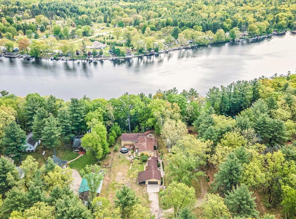 4958 Juniper Ridge, Newaygo, MI 49337