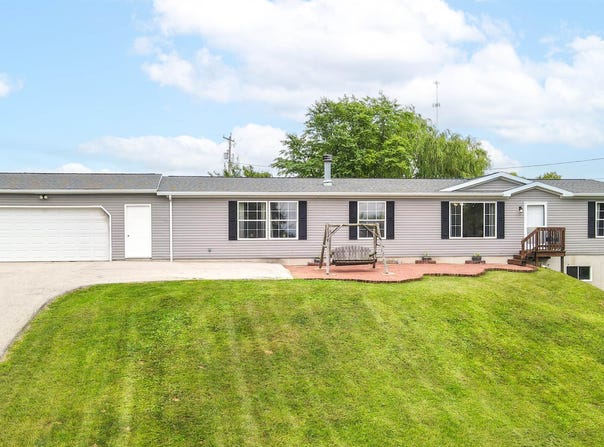 1757 CEDARVIEW Drive, SAINT CLOUD, WI 53079-1409