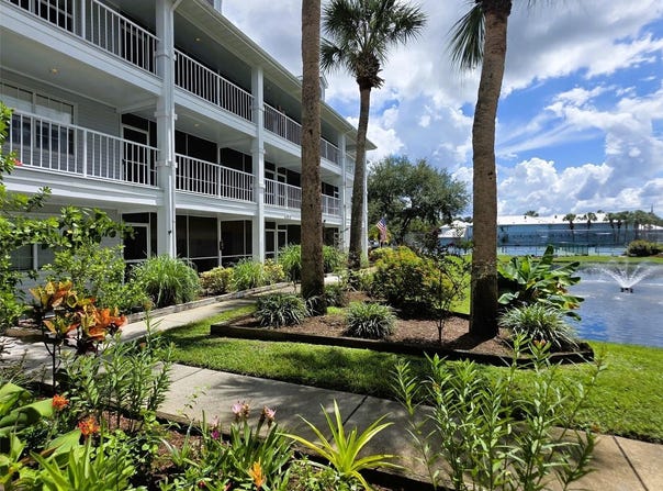 2210 VISTA DEL SOL CONDO, LUTZ, FL 33558