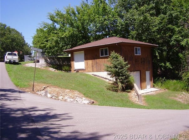 26 Boot Circle, Camdenton, MO 65020