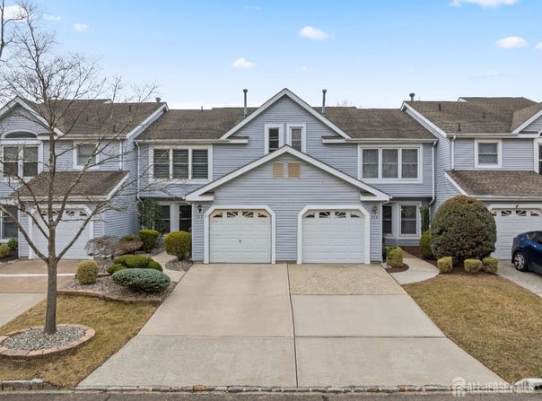178 Stults Lane, East Brunswick, NJ 08816