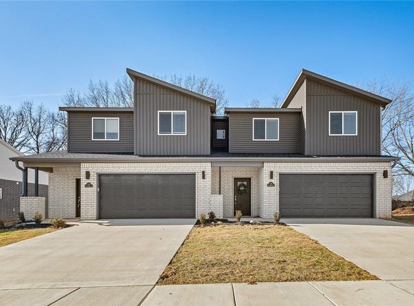 712 Sun Meadows Loop, Centerton, AR 72719