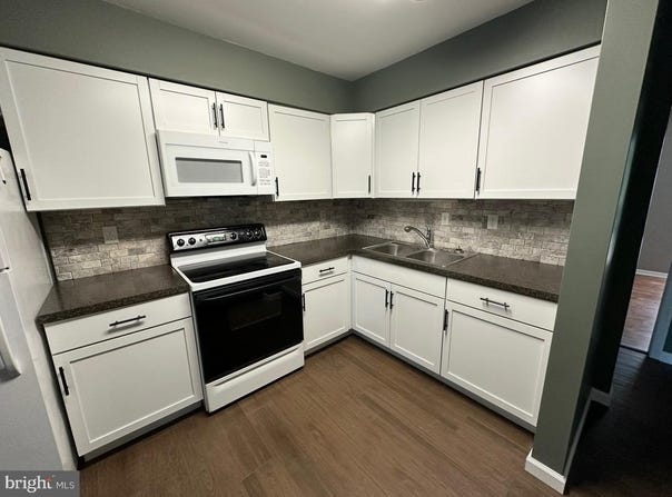 1004 BRINKER DRIVE, HAGERSTOWN, MD 21740