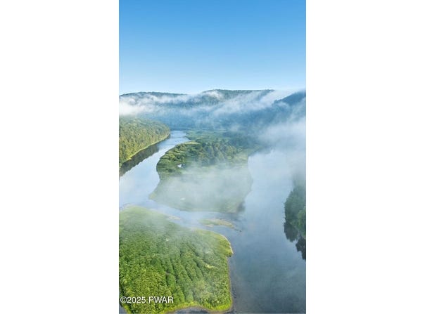 Warren Road, Hancock, NY 13783