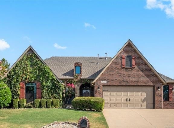 10221 E 113th Street S, Bixby, OK 74008