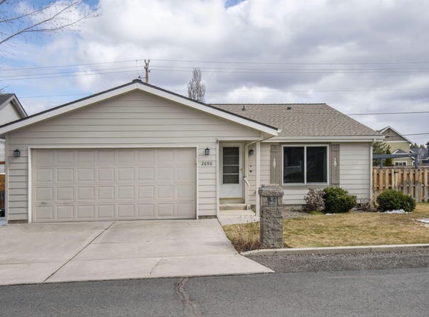 2690 NE Rosemary Drive, Bend, OR 97701