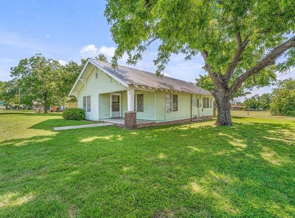 301 N Norton Street, Dublin, TX 76446