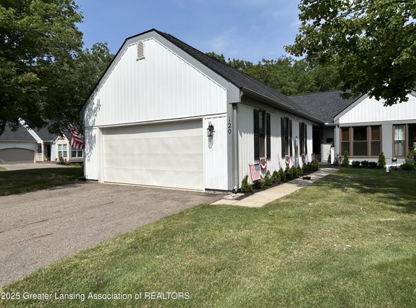 120 Blossom Drive, Portland, MI 48875
