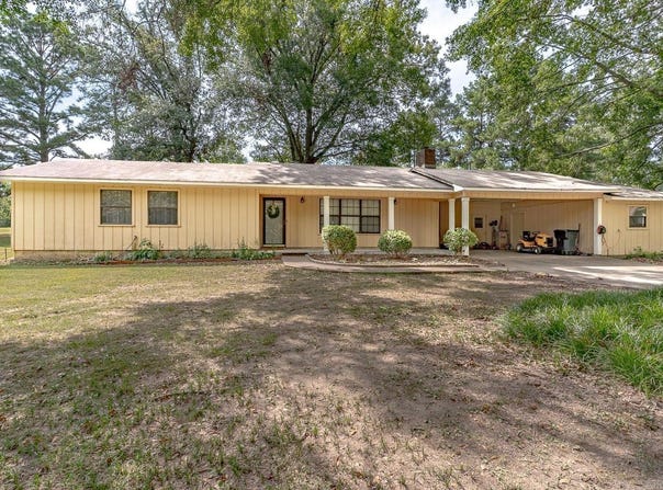 1313 W 10th, DeWitt, AR 72042