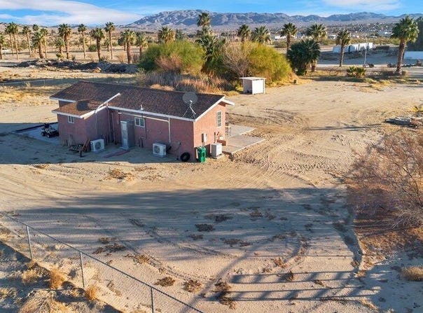 4584 Adobe Road, 29 Palms, CA 92277