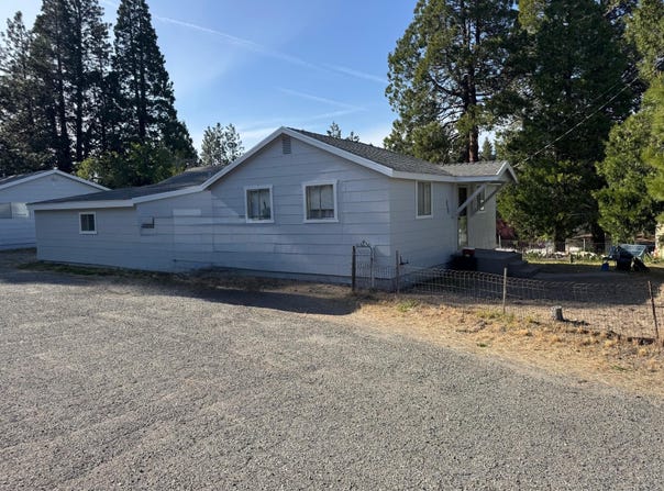 202 & 206 N Weed Blvd., Weed, CA 96094