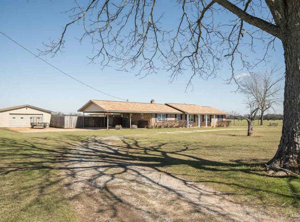 4730 Gobbler Rd, Century, FL 32535