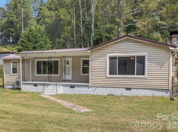 4078 NC 208 Highway, Marshall, NC 28753