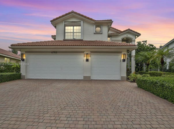 4703 SW 176th Ter, Miramar, FL 33029