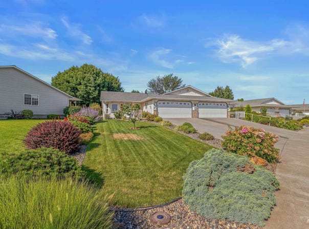 924 Magnolia St, Lewiston, ID 83501