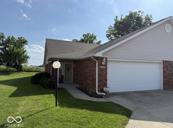 989 Plaza Drive, Martinsville, IN 46151