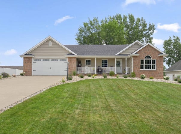 391 S Eagle Glen Trail, Columbia City, IN 46725-7534