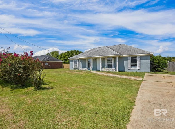 8905 Sherman Road, Foley, AL 36535