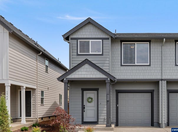 1564 Brown St, Woodburn, OR 97071
