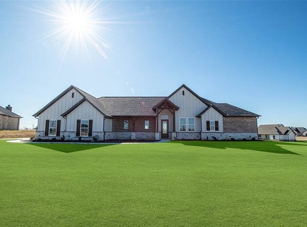 454 Collum View, Azle, TX 76020