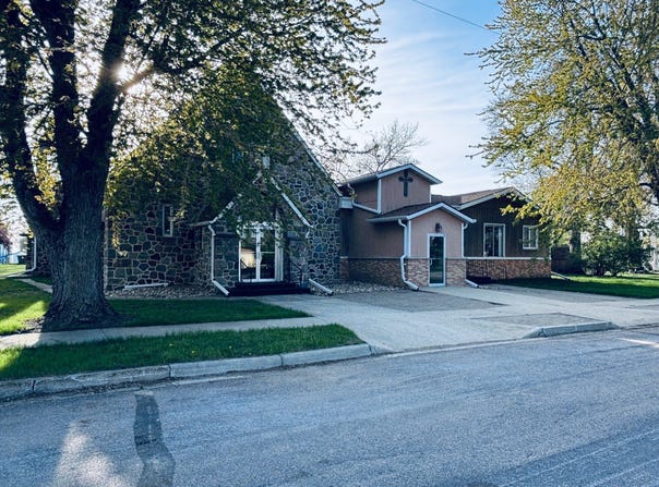 721 Main Street, Roslyn, SD 57261