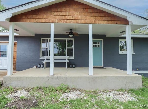 11985 State Route V, Rolla, MO 65401