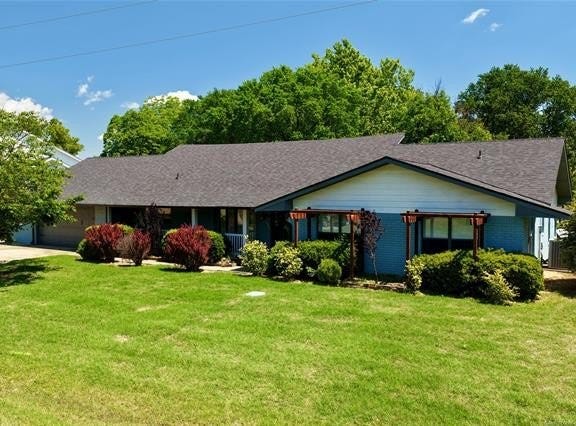 105 Lakeview Drive, Eufaula, OK 74432