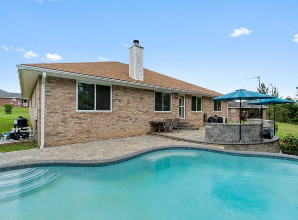 107 Strike Eagle Drive, Crestview, FL 32536