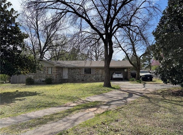 111 Witteville  RD, Poteau, OK 74953