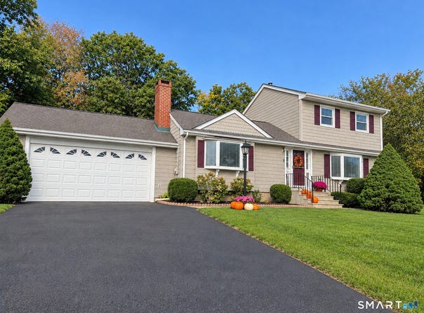 94 Ascolese Road, Trumbull, CT 06611