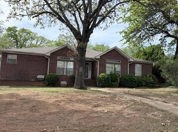 910  Timbercrest Ave., Okmulgee, OK, OK 74447