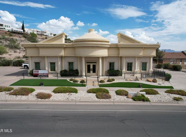 5974 Silver Springs Drive, El Paso, TX 79912