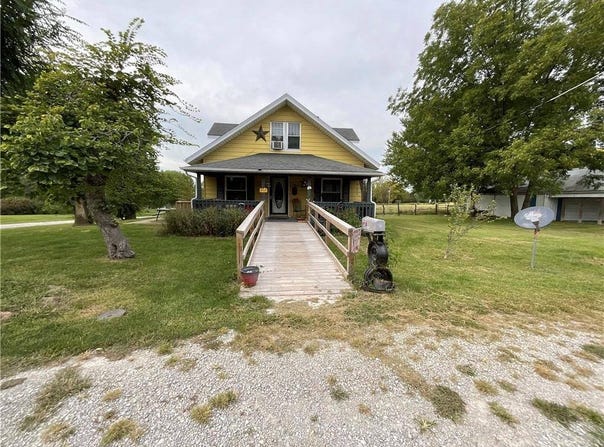 301 East 3rd Street, Winston, MO 64689