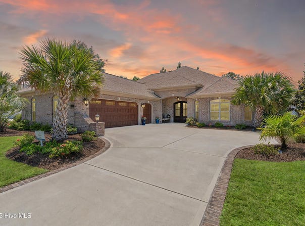 2408 Red Birch Trail NE, Leland, NC 28451