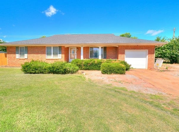 721 N Harrison Avenue, Blanchard, OK 73010